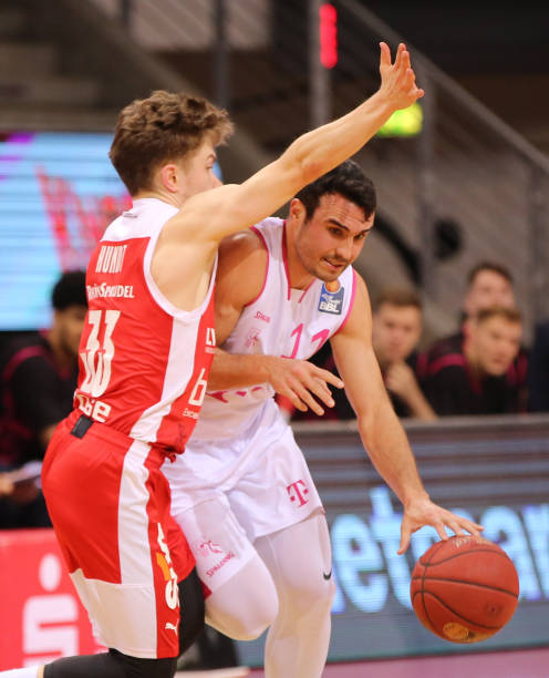 但他在比赛 但他在比赛