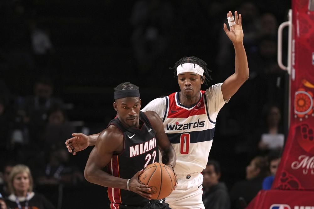 关切的目光 关切的目光