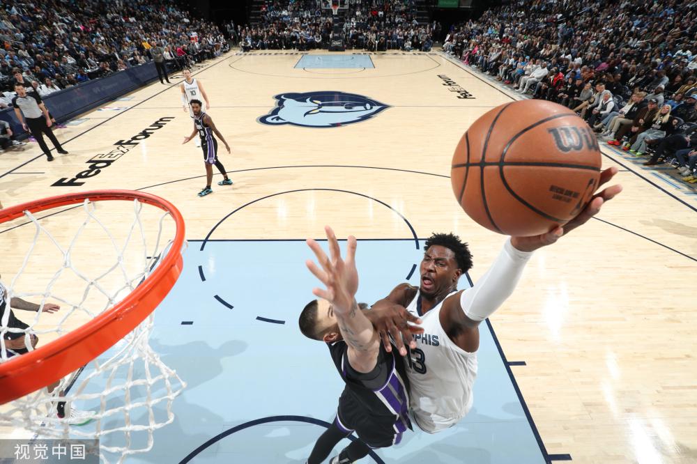 突破造犯规 突破造犯规