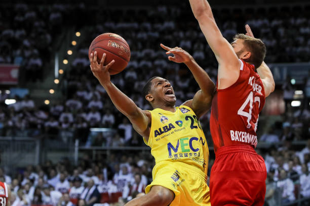 摩纳哥与顿 摩纳哥与顿