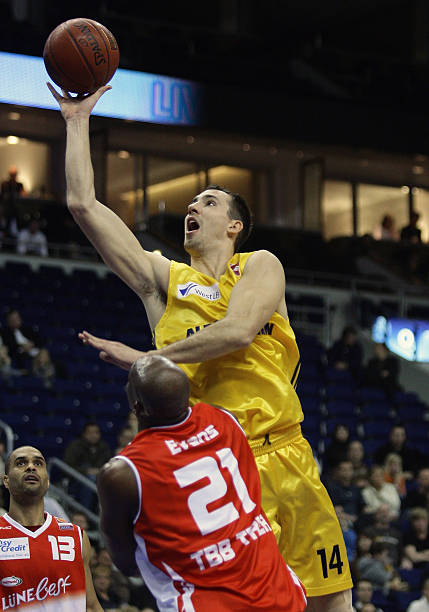 这场比赛中 这场比赛中